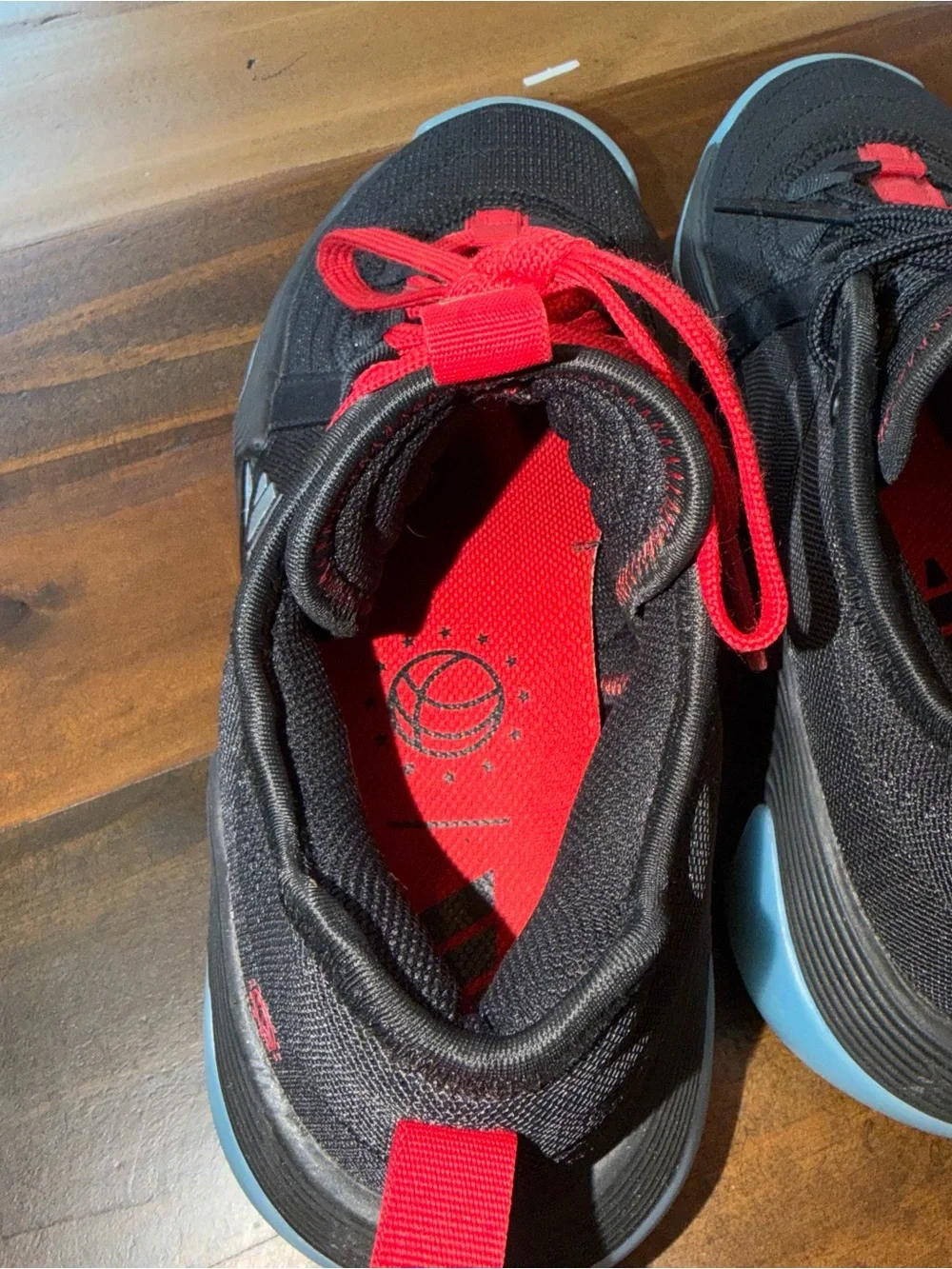 Adidas SM Exhibit Select Basketball Shoes – Women’s Size 6.5